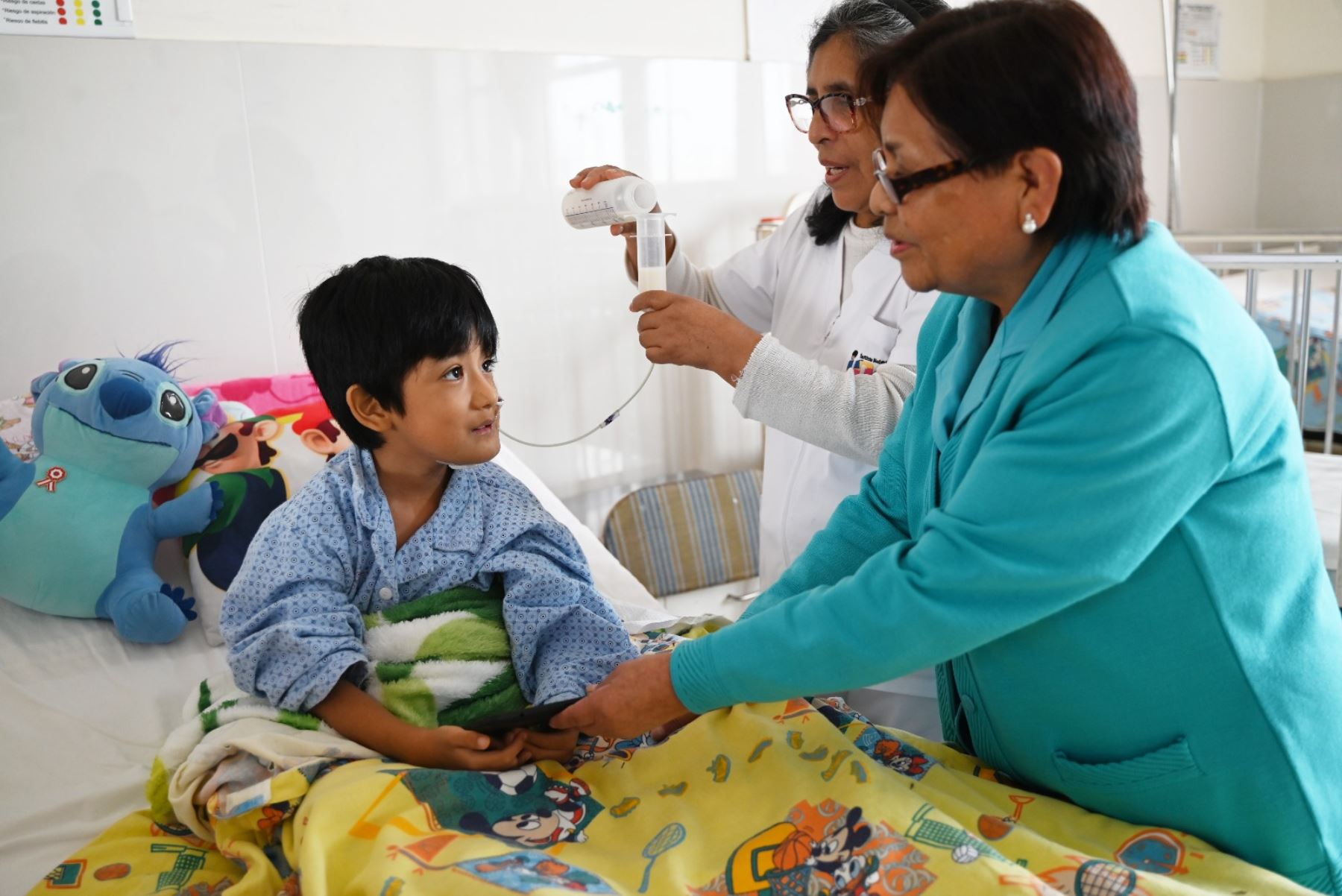 Teodosia siente que cada niño que cuida es suyo, sobre todo los que llegan desde provincias. Foto: INSN Breña