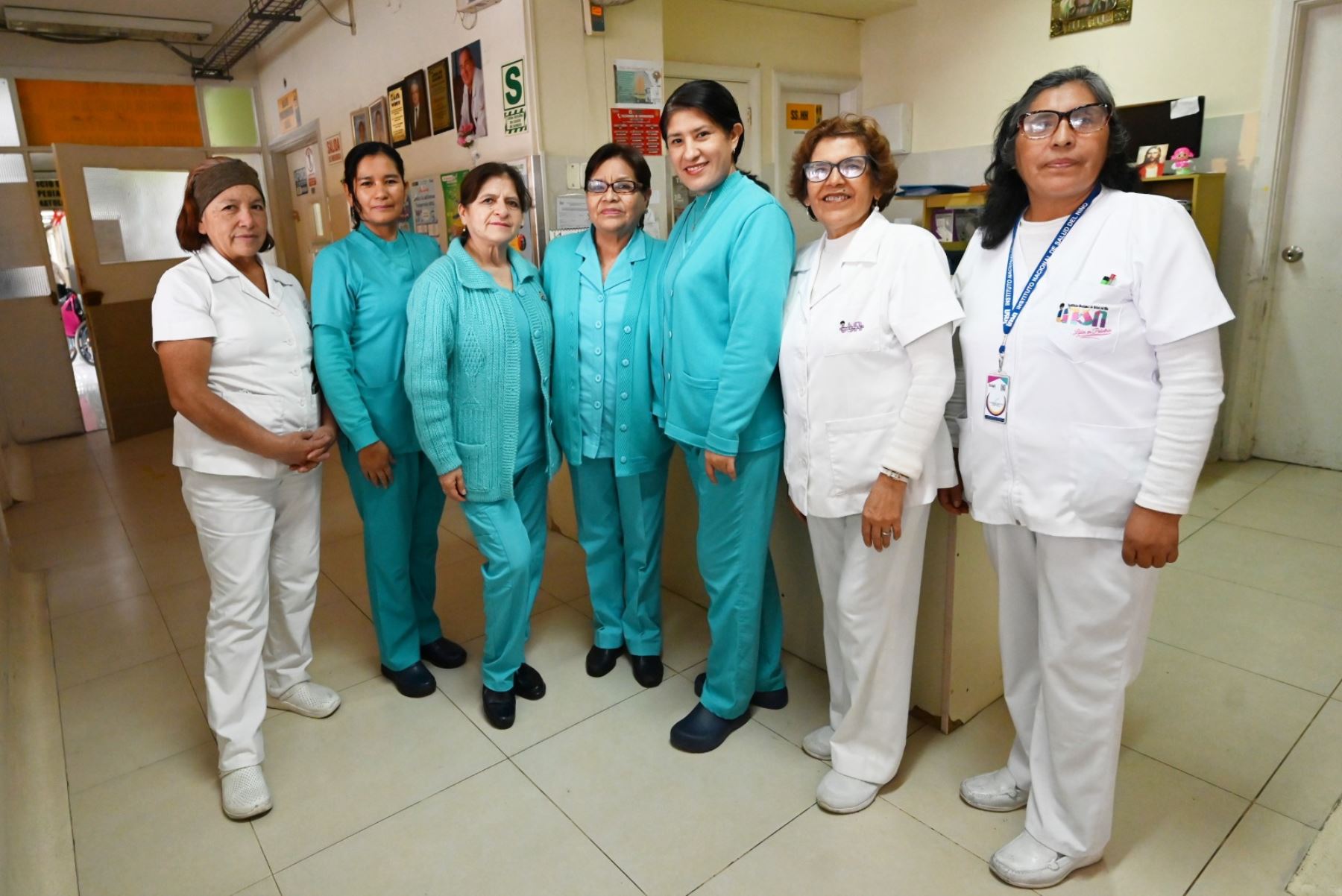 En cada historia, en cada guardia y en cada gesto, las enfermeras y enfermeros del INSN Breña son pilares humanos de la pediatría peruana. Foto: INSN Breña