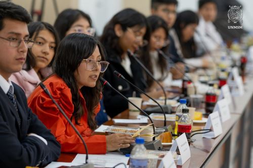 Esta información fue dada a conocer por la Decana de América tras la realización de la Mesa de Diálogo Institucional sobre el Proceso de Admisión 2026.