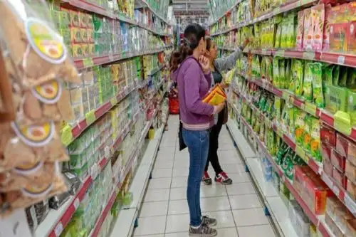 El 20% de los afiliados a una AFP que retiren hasta 21,400 soles lo destinará a productos de consumo masivo, según un sondeo local.ANDINA/Difusión