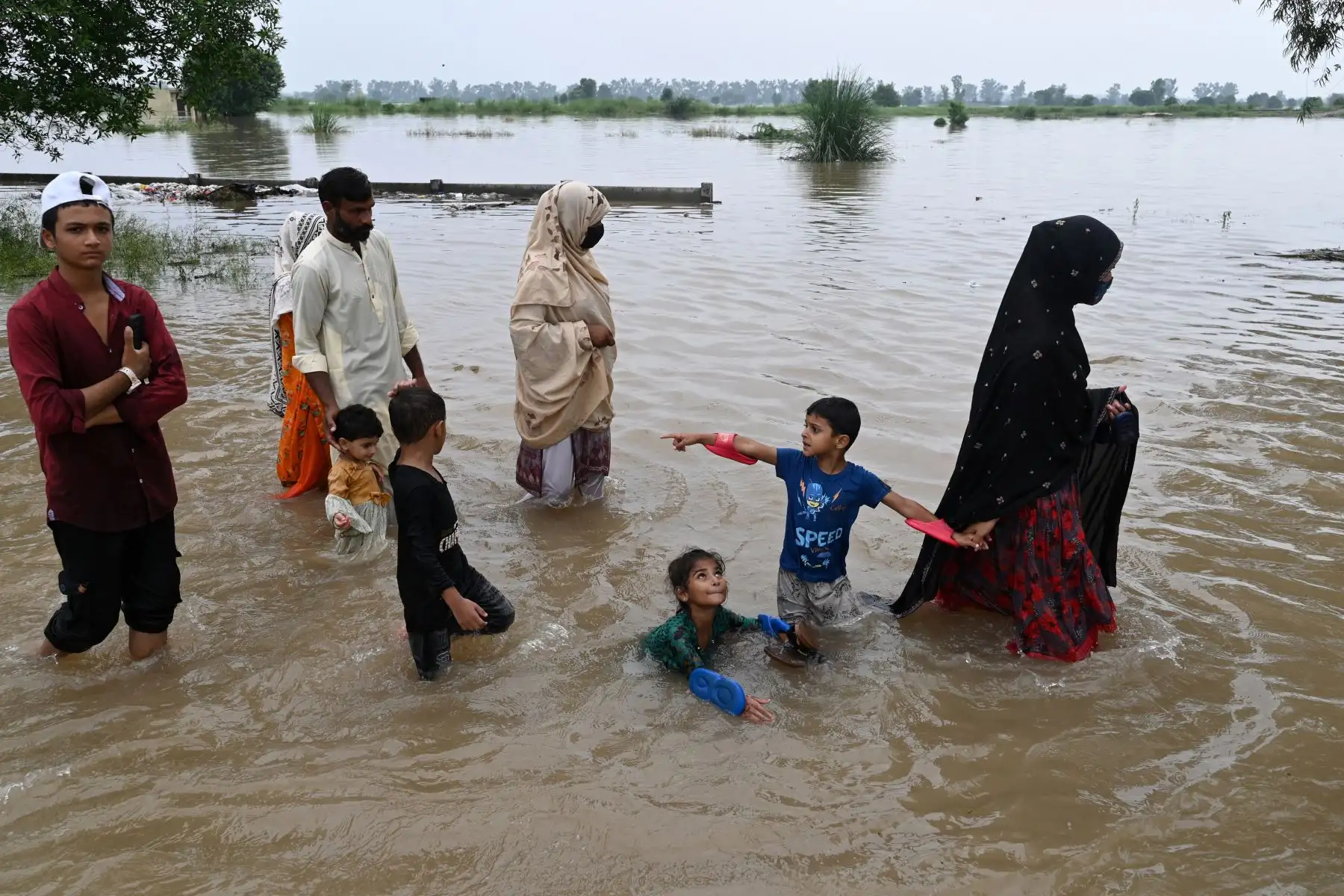 Pakistán ha sido azotado por una brutal temporada de monzones este año, con deslizamientos de tierra e inundaciones provocadas por lluvias torrenciales que han matado a más de 800 personas desde junio. AFP