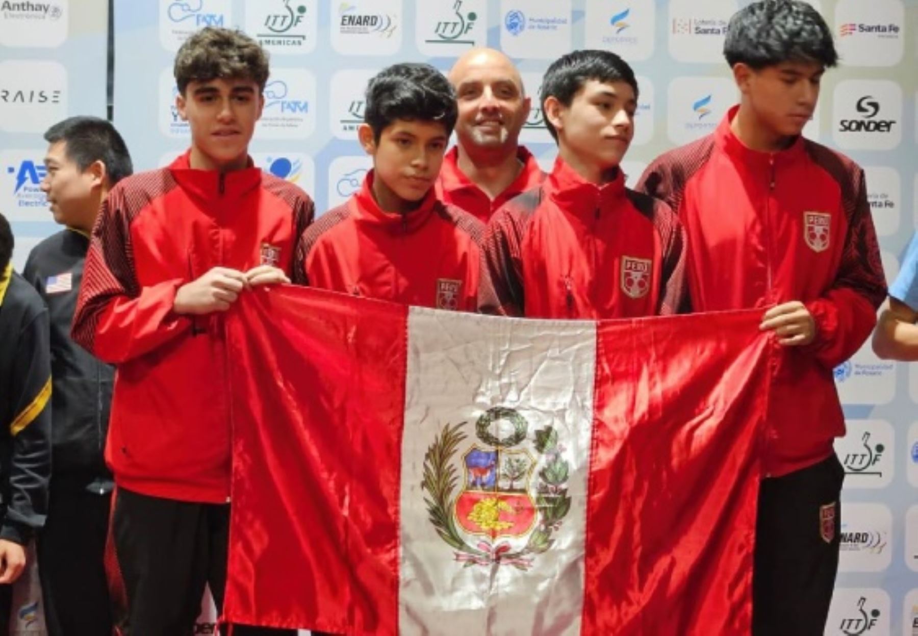 La jóvenes promesas del tenis de mesa comienzan a ganar preseas