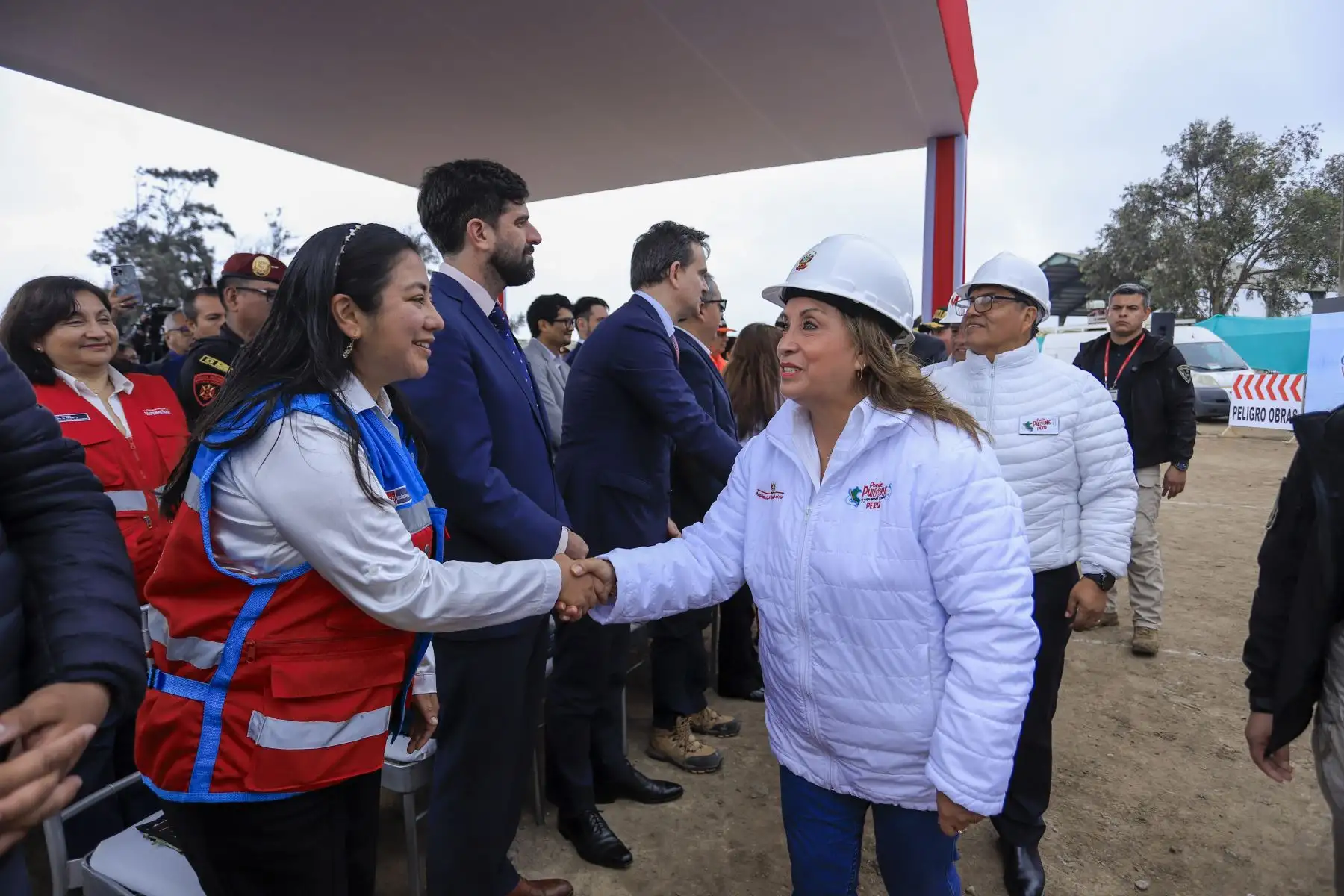 La presidenta Dina Boluarte lidera la ceremonia de inicio de obras de la Central de Emergencias 911, en Chorrillos. Foto: ANDINA/ Prensa Presidencia