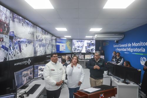 Presidenta Dina Boluarte, participa en la inauguración de la Central General de Monitoreo y Seguridad Migratoria en Breña