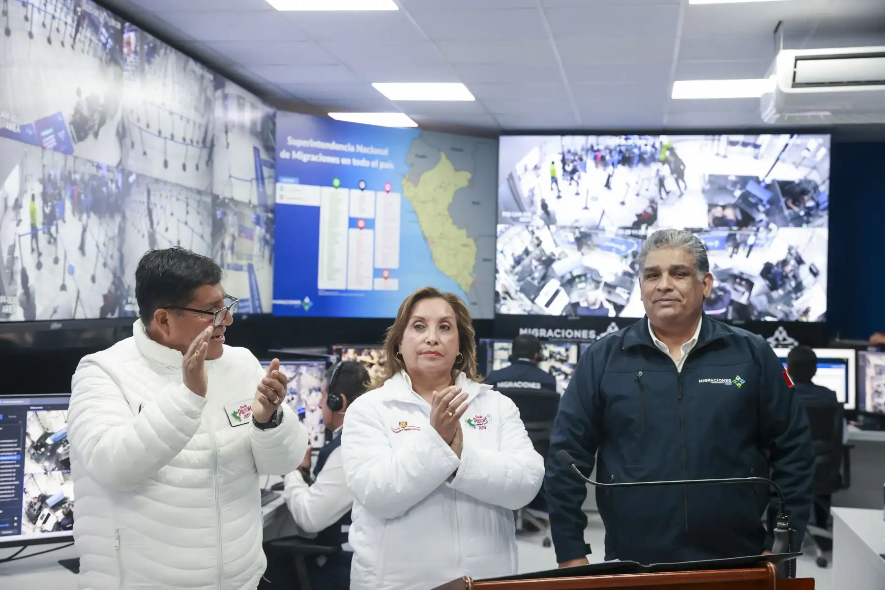 La presidenta Dina Boluarte, participa en la inauguración de la Central General de Monitoreo y Seguridad Migratoria en Breña. Foto: ANDINA/ Prensa Presidencia