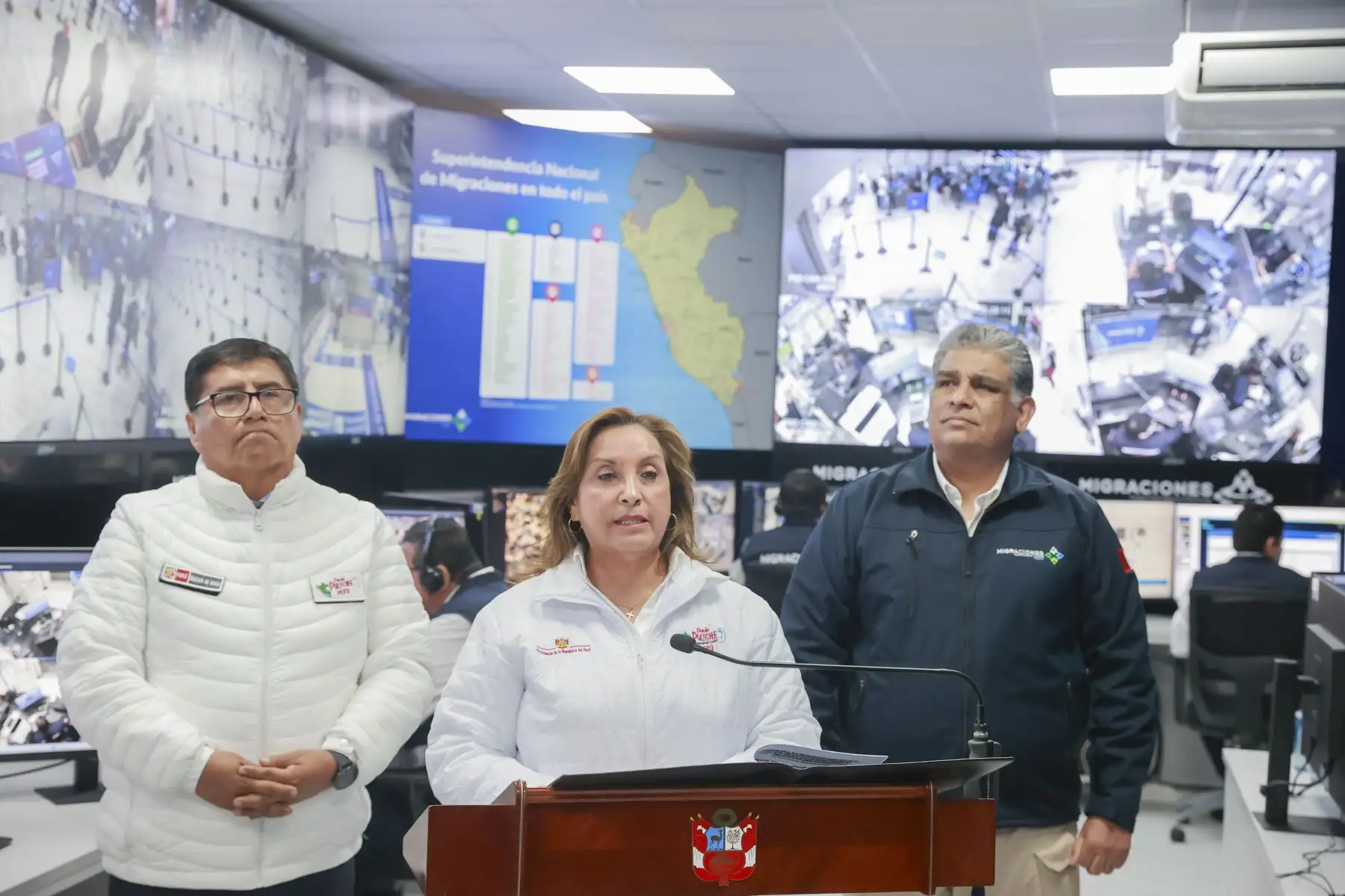 La presidenta Dina Boluarte, participa en la inauguración de la Central General de Monitoreo y Seguridad Migratoria en Breña. Foto: ANDINA/ Prensa Presidencia