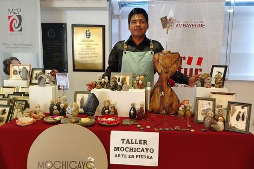 Ruperto Millones, artesano del distrito de Ciudad Eten en Chiclayo. Foto: ANDINA