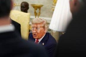 Las medidas económicas de Trump seguirán vigentes por ahora porque el dictamen pretende dar tiempo a una posible apelación ante la Corte Suprema de Justicia. Foto: EFE