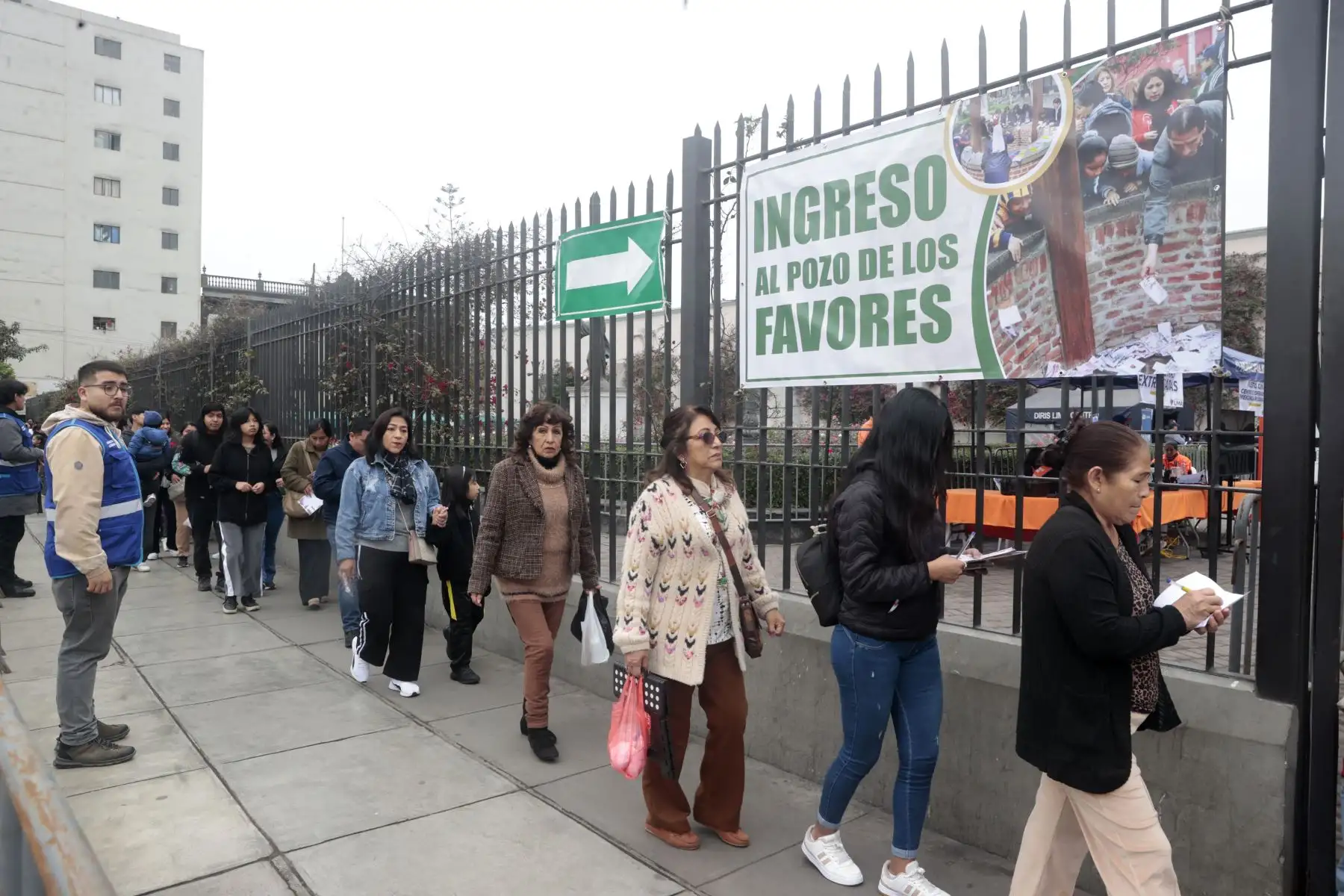 Como se recuerda, cada 30 de agosto se celebra la Festividad de Santa Rosa de Lima, en conmemoración a la primera Santa de América, cuya devoción y entrega inspira a instituciones públicas y creyentes en todo el mundo", refiere la publicación.
Foto: ANDINA/Vidal Tarqui