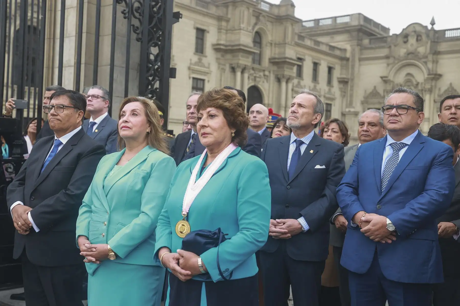 La presidenta de la república, Dina Boluarte, participó en el homenaje con ocasión de la procesión de Santa Rosa de Lima, que pasó por inmediaciones de Palacio de Gobierno.
Foto: ANDINA/Prensa Presidencia