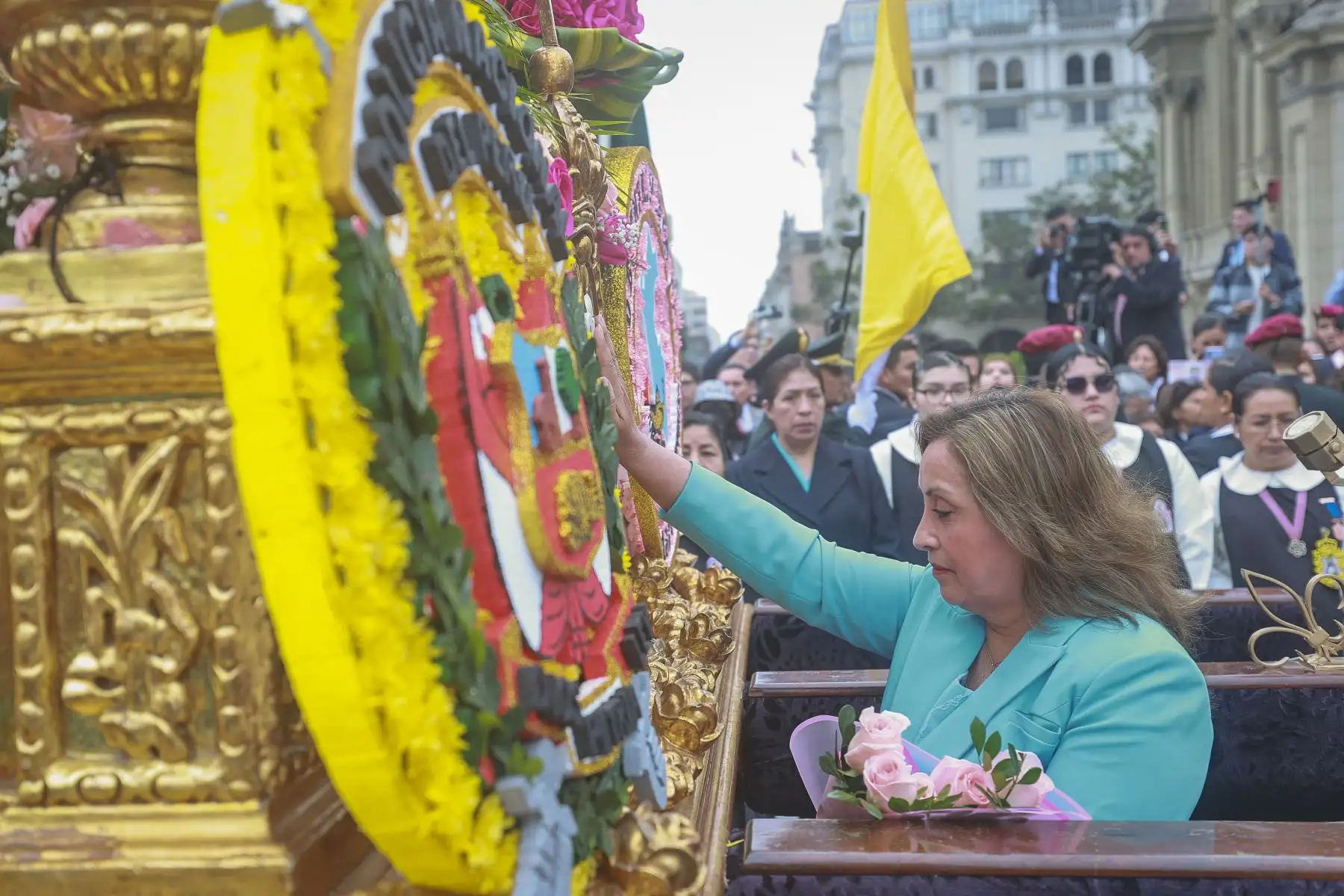 La presidenta de la república, Dina Boluarte, participó en el homenaje con ocasión de la procesión de Santa Rosa de Lima, que pasó por inmediaciones de Palacio de Gobierno.
Foto: ANDINA/Prensa Presidencia