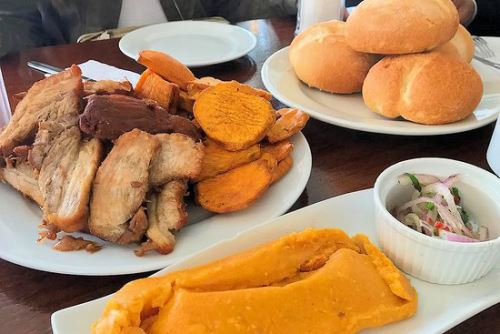 Desayuno peruano toma la delantera en duelo con Ecuador. ¡Suma tu voto por el chicharrón y tamal!. Foto: ANDINA/Difusión