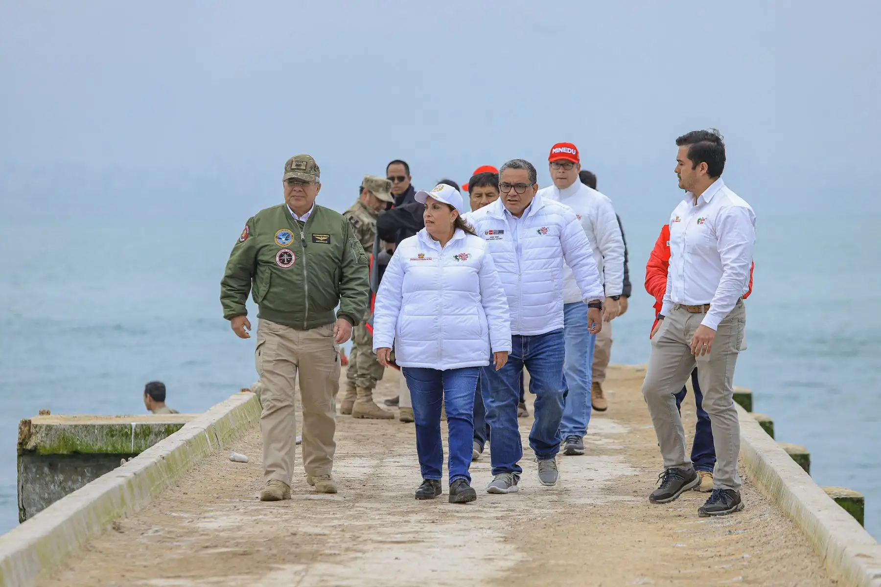 Presidenta Dina Boluarte supervisa el área que será destinada a la construcción del establecimiento penitenciario El Frontón.
Foto: ANDINA/Prensa Presidencia