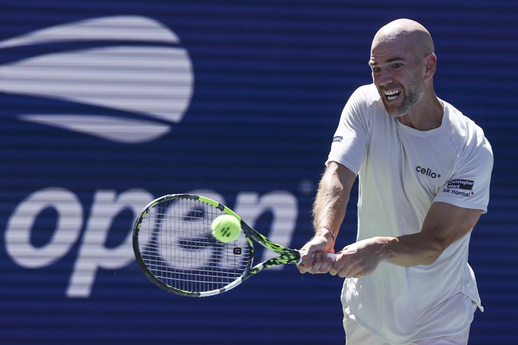 Adrian Mannarino de Francia en acción contra Jiri Lechecka de Chequia durante su partido de octavos de final individual masculino del Campeonato Abierto de Tenis de Estados Unidos en el Centro Nacional de Tenis Billie Jean King de la USTA en Flushing Meadows, Nueva York, EE. UU.
Foto: EFE