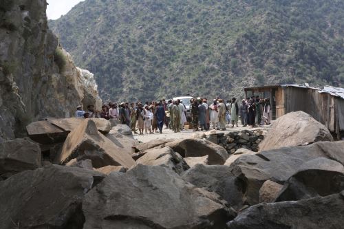 Afganistan: Más de 800 muertos y 2700 heridos por terrible sismo de magnitud 6