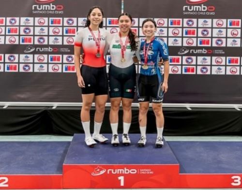 Valeria Sándiga  subió al podio en competencia ciclística