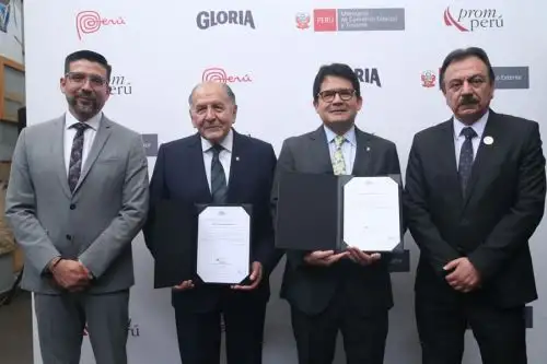 La Comisión de Promoción del Perú para la Exportación y el Turismo (Promperú) otorgó a Gloria dos licencias de uso de la Marca Perú. Cortesía Promperú,