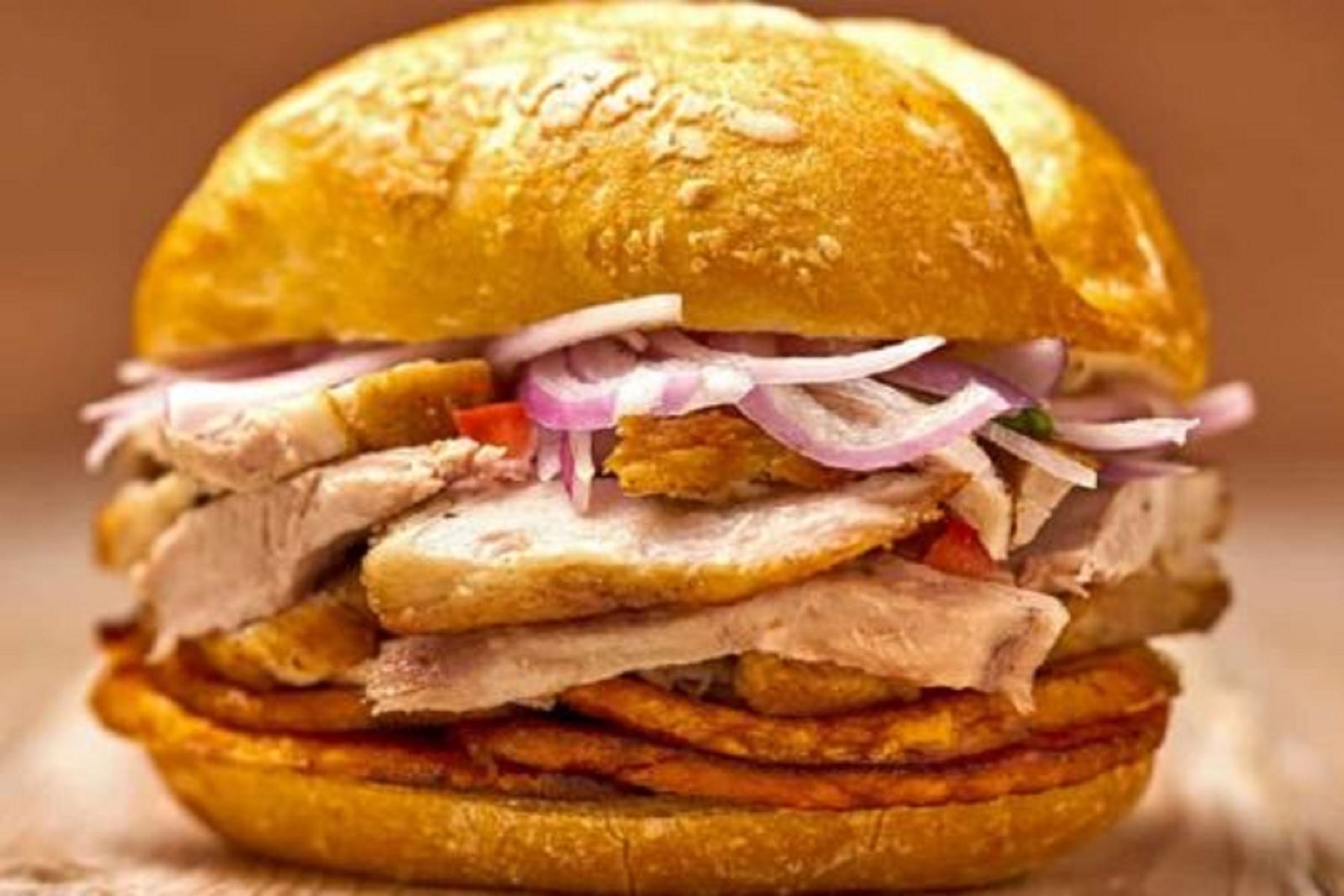 Pan con chicharrón.