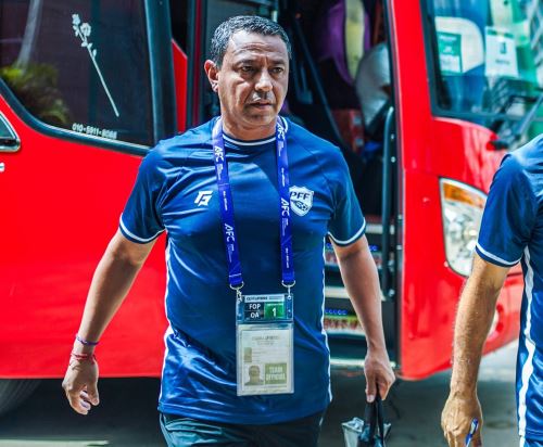 Nolberto Solano hizo su debut como técnico de la selección Sub-23 de Pakistán