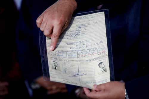 Entrega del Certificado de Incorporación al Registro Memoria del Mundo de la UNESCO por el archivo documental “Fichas de Inmigrantes 1938-2006”