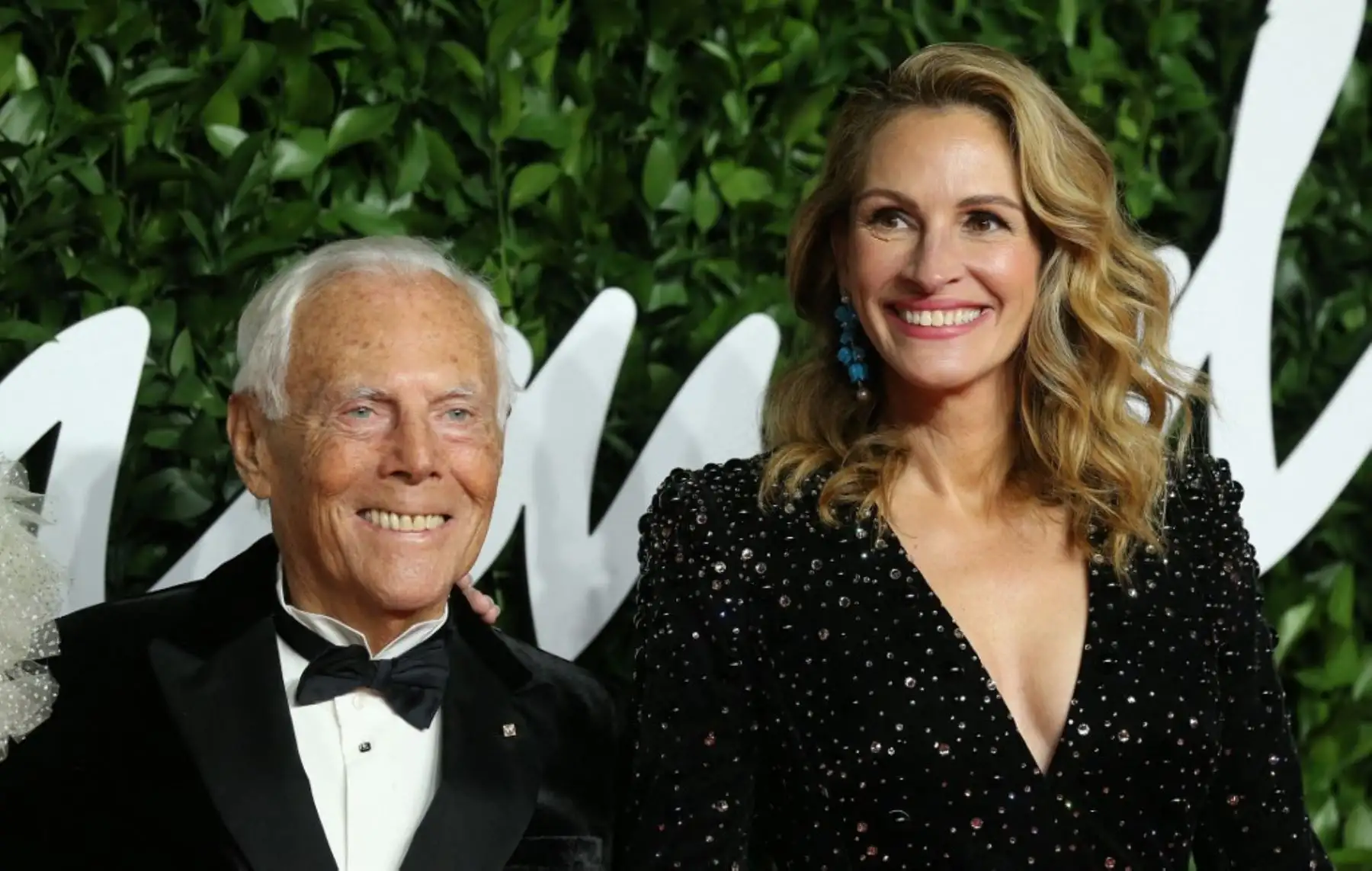"Il Signor Armani, como siempre le llamaban con respeto y admiración sus empleados y colaboradores, falleció en paz, rodeado por sus seres queridos", dijo la compañía. Foto: AFP