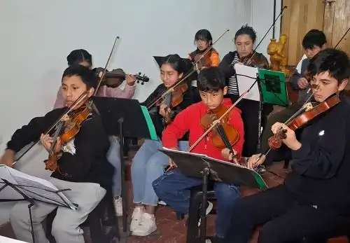 Orquesta sinfónica infantil y juvenil Kuyayky de Jauja solicita apoyo para viajar a España. Foto: Pedro Tinoco
