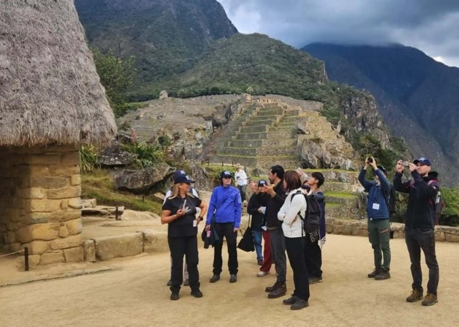 El taller que convocó a más de 40 especialistas incluyó una visita de campo a la ciudadela inca de Machu Picchu, principal ícono turístico de Perú y reconocido como Patrimonio de la Humanidad por la Unesco. ANDINA/Difusión