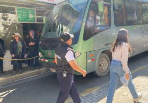 El transporte turístico a la ciudadela inca de Machu Picchu se desarrolla con normalidad esta mañana. Hoy viernes 5 de septiembre venció el plazo de concesión de la empresa Consettur que cubre dicha ruta.