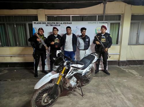 La Policía Nacional desarticuló a una banda criminal que estaría implicada en el atentado explosivo perpetrado anoche en Trujillo. En la intervención se detuvo a tres presuntos integrantes de esta banda.