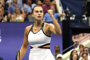 La bielorrusa Aryna Sabalenka celebra durante su partido final individual femenino de tenis contra la estadounidense Amanda Anisimova en el día catorce del torneo de tenis US Open en el Centro Nacional de Tenis Billie Jean King de la USTA en la ciudad de Nueva York. AFP