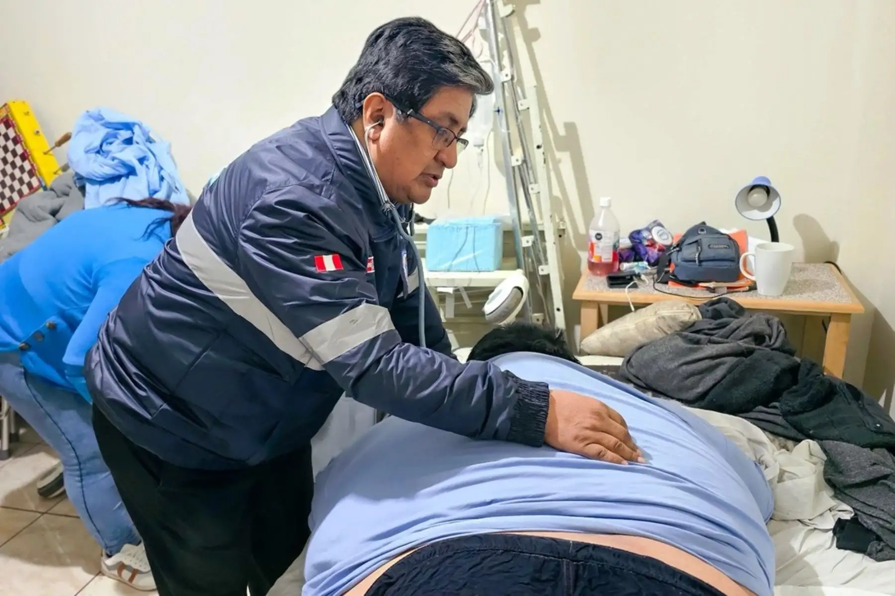 Joven con 300 kilos de peso que no podía movilizarse recibe ayuda del Minsa. Foto: ANDINA/Difusión.