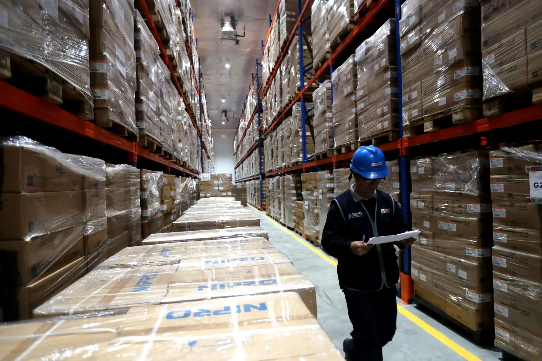 El Centro Nacional de Abastecimiento de Recursos Estratégicos en Salud (Cenares), aperturó el nuevo Centro de Distribución Nacional (CDN) de productos farmacéuticos termosensibles y de temperatura controlada más grande del sector público en Latinoamérica. Foto: ANDINA / Lino Chipana Obregón.