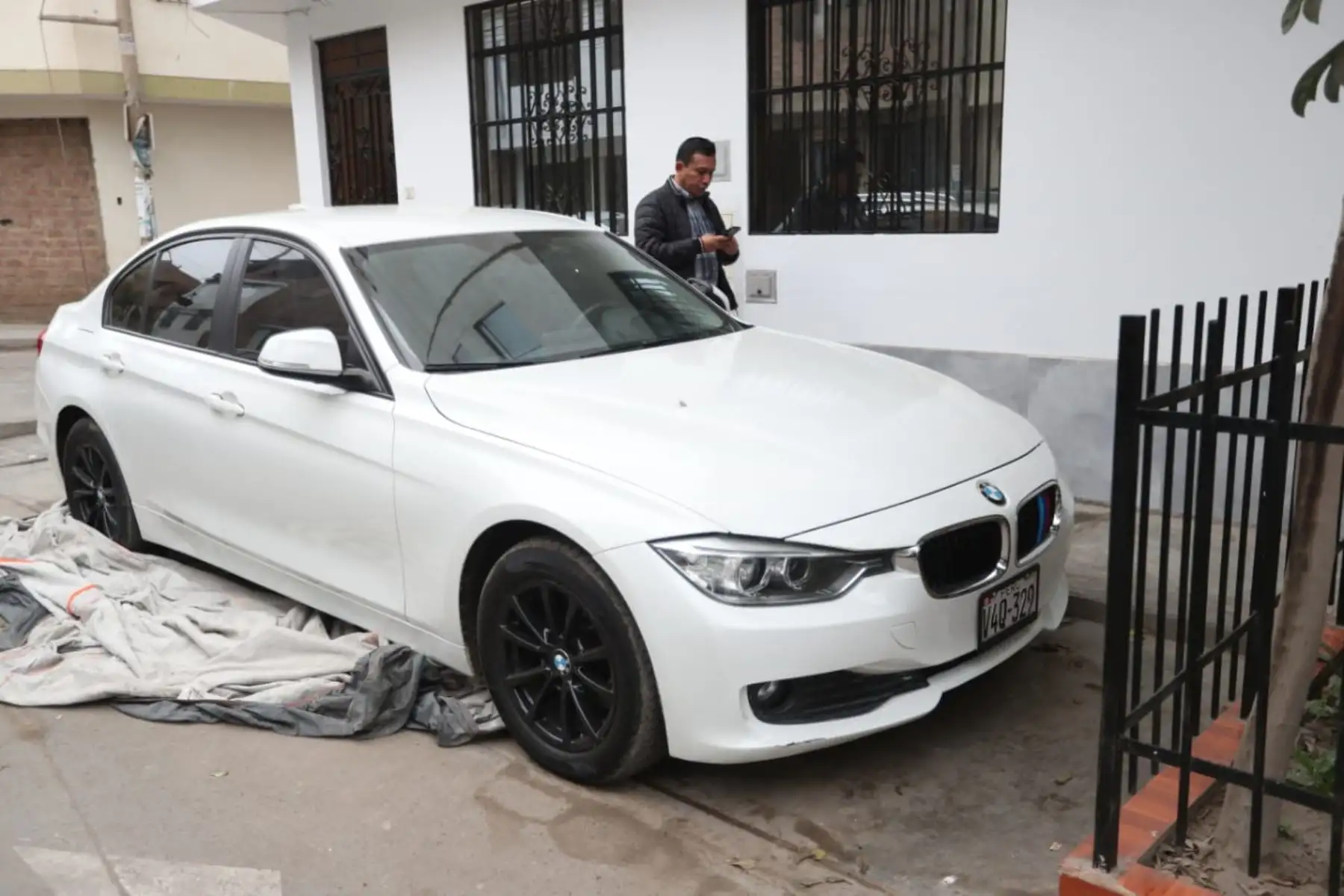 Capturan a cabecilla de la banda Los Desa Occidentales II, quienes extorsionaban a microbuseros y cobradores en el cono norte de Lima.
Inmueble ubicado en Los Olivos.
Foto: ANDINA / Lino Chipana Obregón.