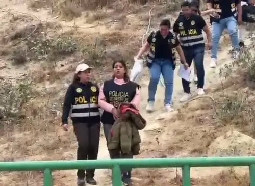 Una ciudadana venezolana fue intervenida en Tumbes por las fueras del orden como parte del megaoperativo que ejecutó el Ministerio Público y la Policía Nacional contra la organización criminal Desa II en diversas ciudades del país. ANDINA/Difusión