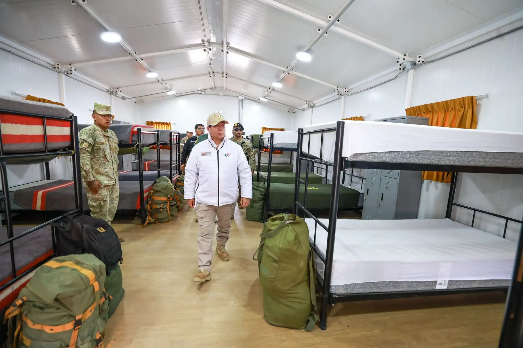 El presidente del Consejo de Ministros, Eduardo Arana, acompañado por los ministros de Defensa, Walter Astudillo, e Interior, Carlos Malaver, llegó a la provincia de Pataz, en La Libertad, para supervisar las acciones del Comando Unificado Pataz (CUPAZ). Foto: ANDINA/Difusión