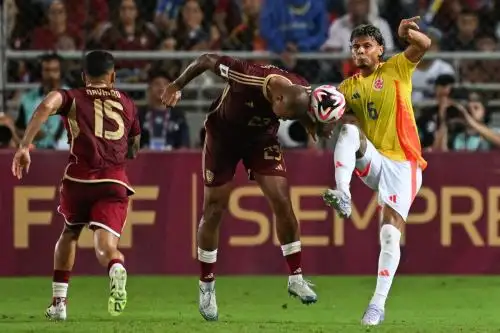 Venezuela y Colombia igualan 2-2 en un vibrante duelo eliminatorio