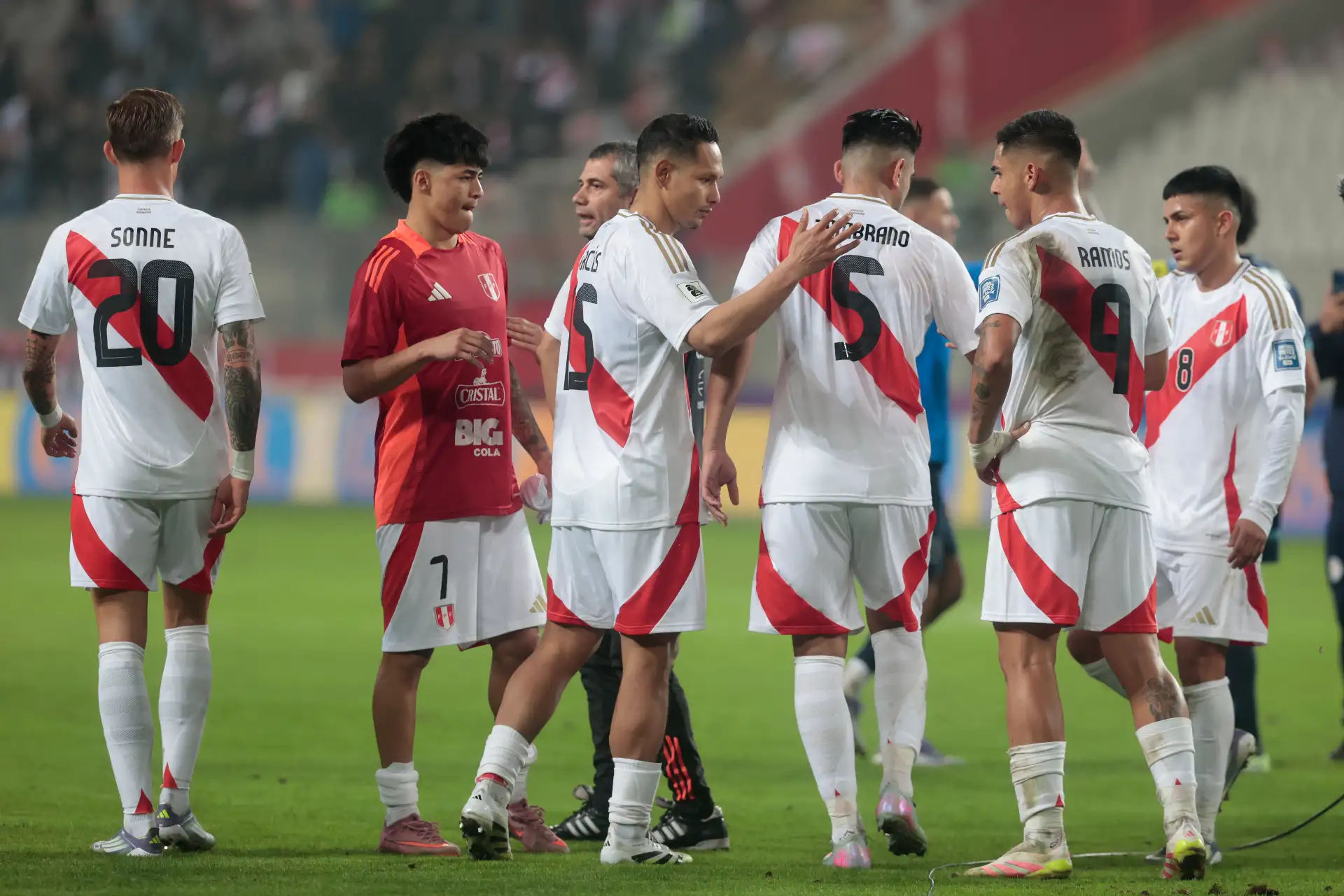 Partido de clasificación sudamericana para la Copa Mundial de la FIFA 2026 entre Perú y Paraguay en el estadio Nacional de Lima el 9 de septiembre de 2025. Foto: ANDINA/Vidal Tarqui