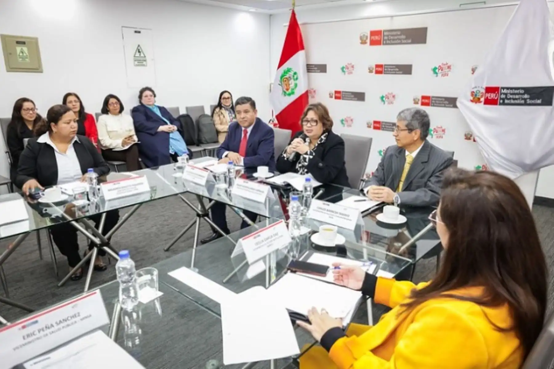 En la actualidad, el servicio alimentario está garantizado para los 4.2 millones de escolares en el país, bajo las modalidades y pilotos que se desarrollan en los colegios.
