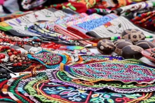 El arte y las tradiciones culturales de los pueblos amazónicos tienen un vínculo inquebrantable con la conservación de sus ecosistemas. Foto: Minam