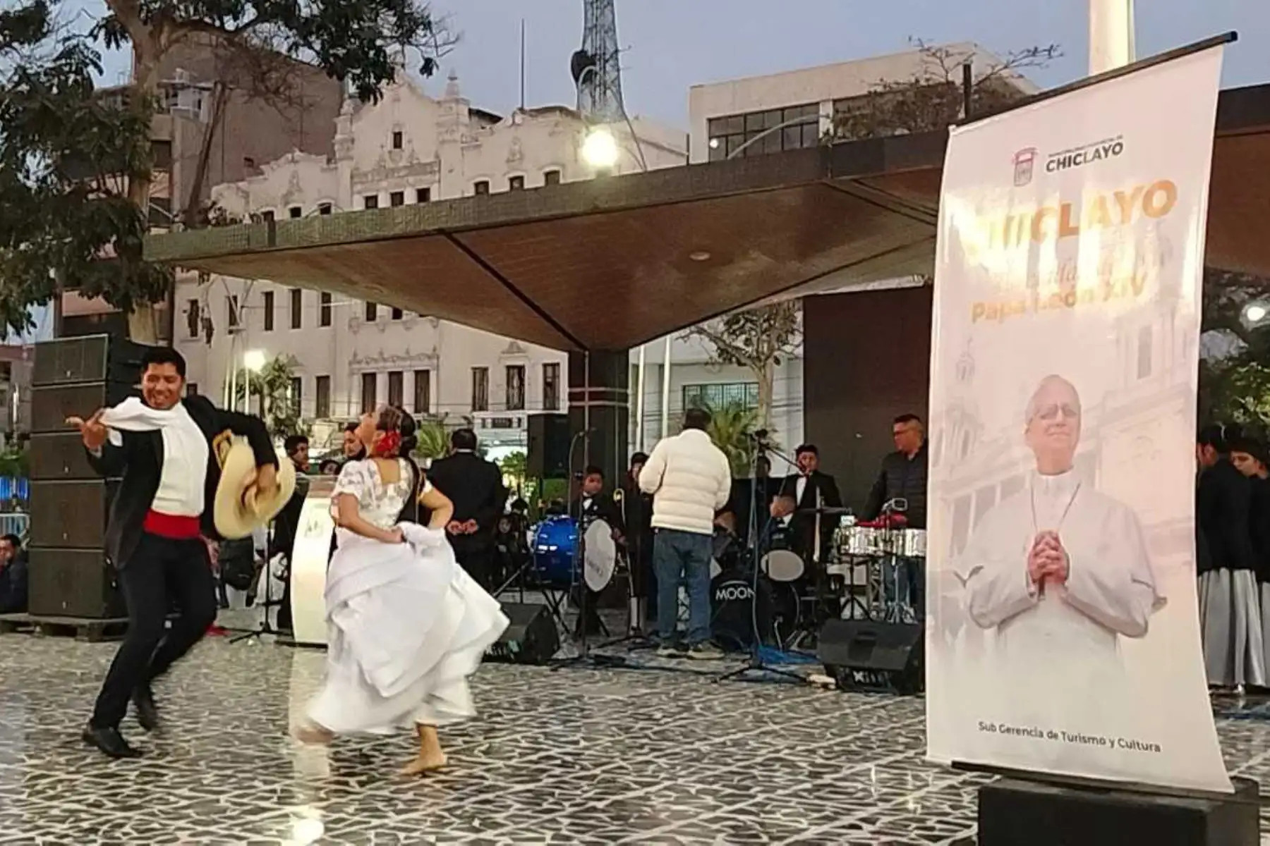 Chiclayo vive una noche de música y fervor espiritual con la serenata organizada en honor al Papa León XIV por motivo de su cumpleaños 70. Foto: ANDINA/Difusión
