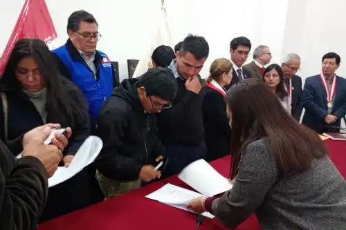 Defensoría del Pueblo anunció el fin de las protestas en la Universidad Nacional Mayor de San Marcos y el compromiso de los estudiantes de levantar la toma del campus. /Difusión