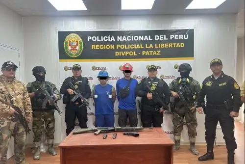 Los detenidos fueron identificados como Juan Carlos Crispín Meza (23) alias “Guffi” y Gerson Javier Adanaque Naquiche (32) alias “Chato".