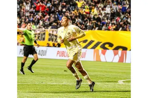 Sporting Cristal juega ante  Cusco FC por la fecha 8 del Torneo Clausura 2025 de la Liga 1 en el Estadio Inca Garcilaso de la Vega de Cusco