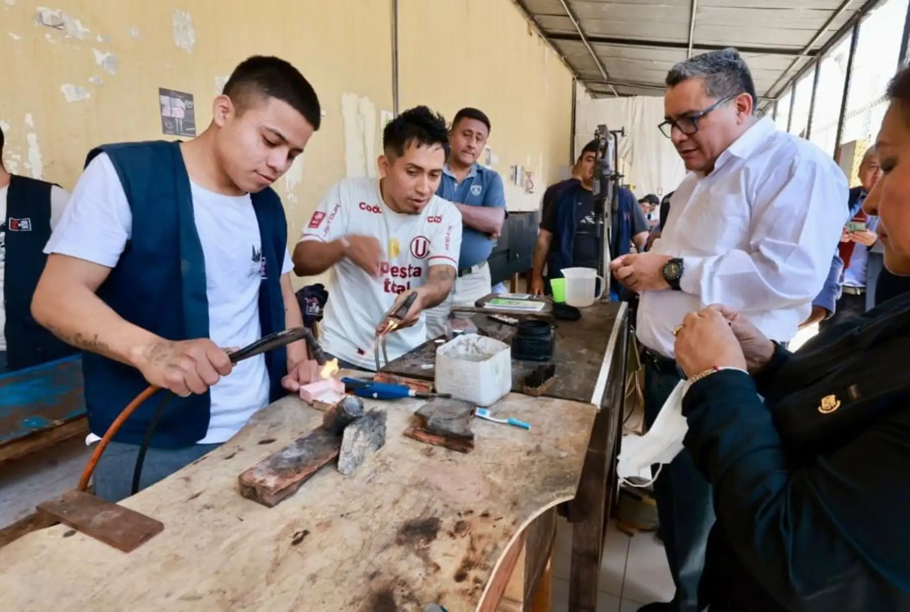 Ministro Juan José Santiváñez anuncia que medidas para reforzar seguridad en penal de Piura