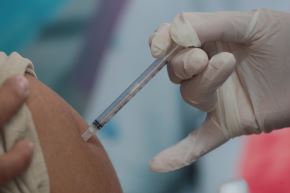 La vacuna contra la influenza ayuda a contrarrestar los efectos de la influenza AH3N2, subtipo K, denominada la "super gripe". ANDINA