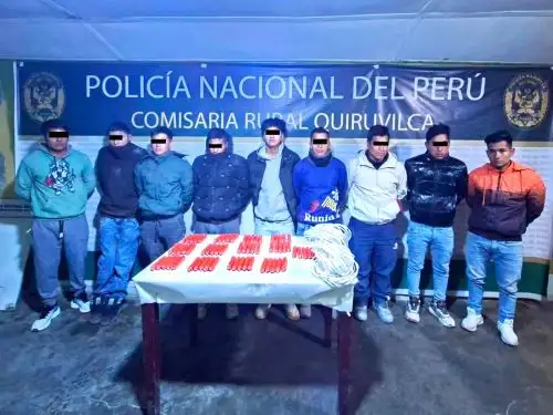 Los nueve detenidos fueron sorprendidos en posesión de material explosivo de alto riesgo por las fuerzas del orden. Ellos son acusados de ser presuntos integrantes de la banda criminal "Los mukys de Pampa de la Julia".