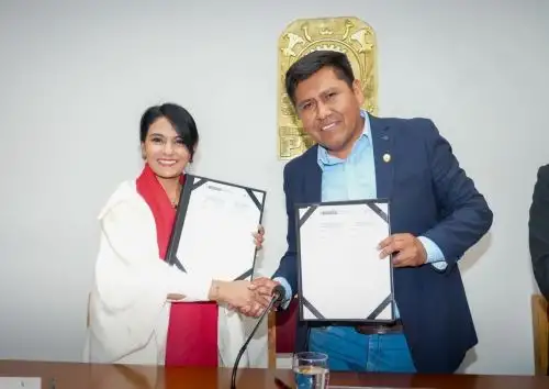 Programa Nacional Cuna Más suscribió en la ciudad de Puno un convenio de cooperación interinstitucional con el Gobierno Regional (Gore) de Puno para la construcción de 13 nuevos Centros Infantiles