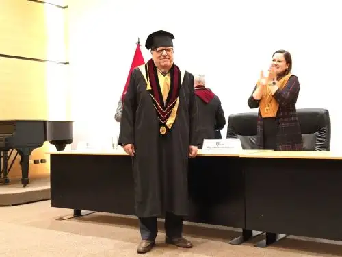 La Universidad Católica San Pablo (UCSP) de Arequipa, otorgó el título de Doctor Honoris Causa al economista Julio Velarde Flores, presidente del Banco Central de Reserva del Perú (BCR) y destacó su sobresaliente trayectoria profesional. Foto: Rocío Méndez