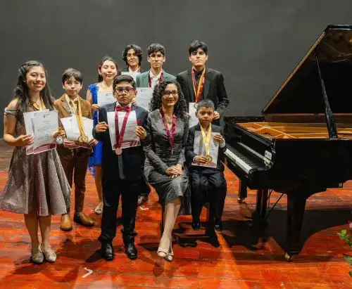 Jóvenes pianistas nacionales participaron del "X Festival Nacional Pianistas del futuro"