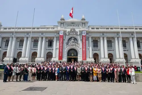 Congreso de la República conmemora 203 años con Sesión Solemne en Lima